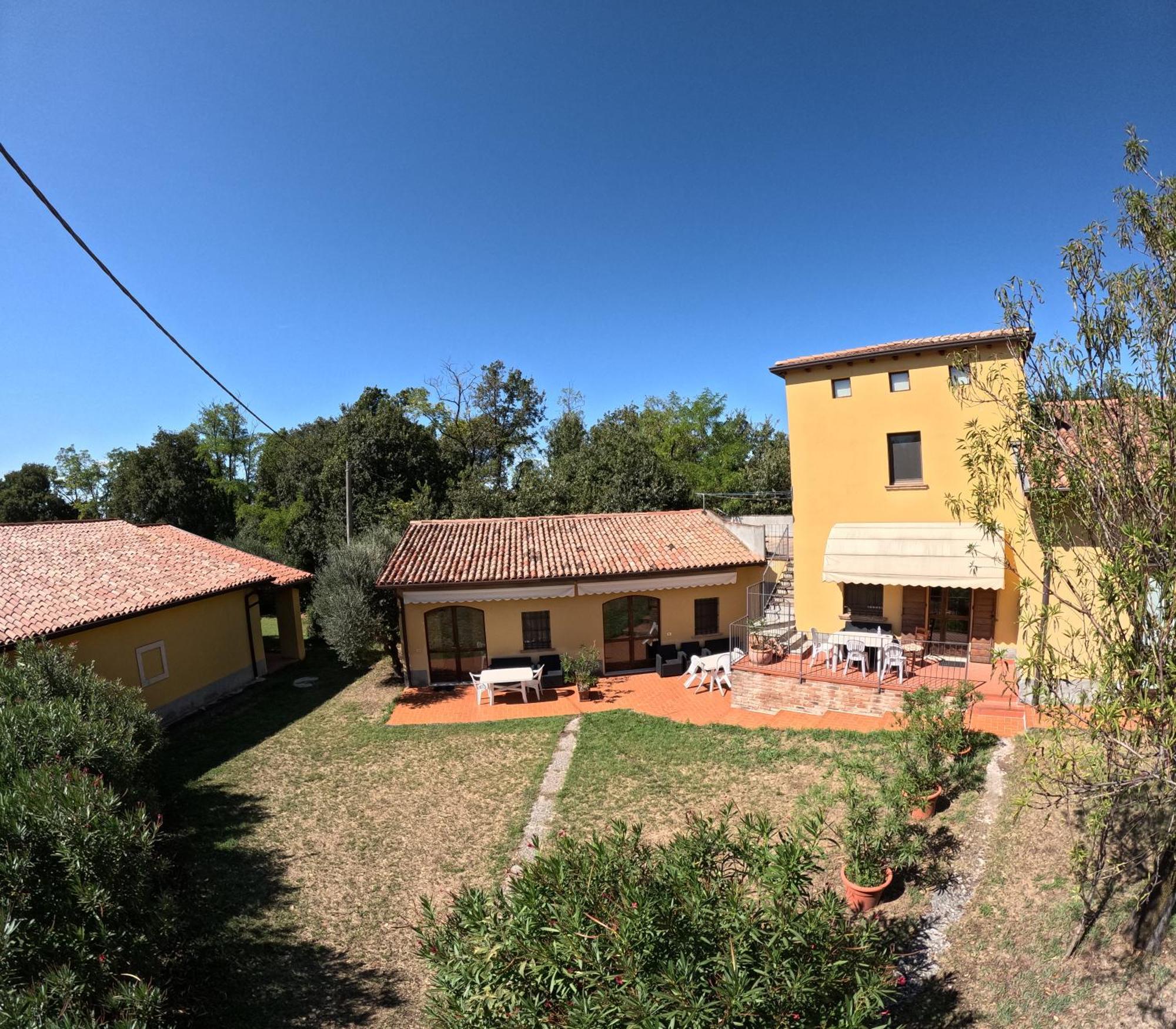 Agriturismo Gardenali Волта Мантована Екстериор снимка
