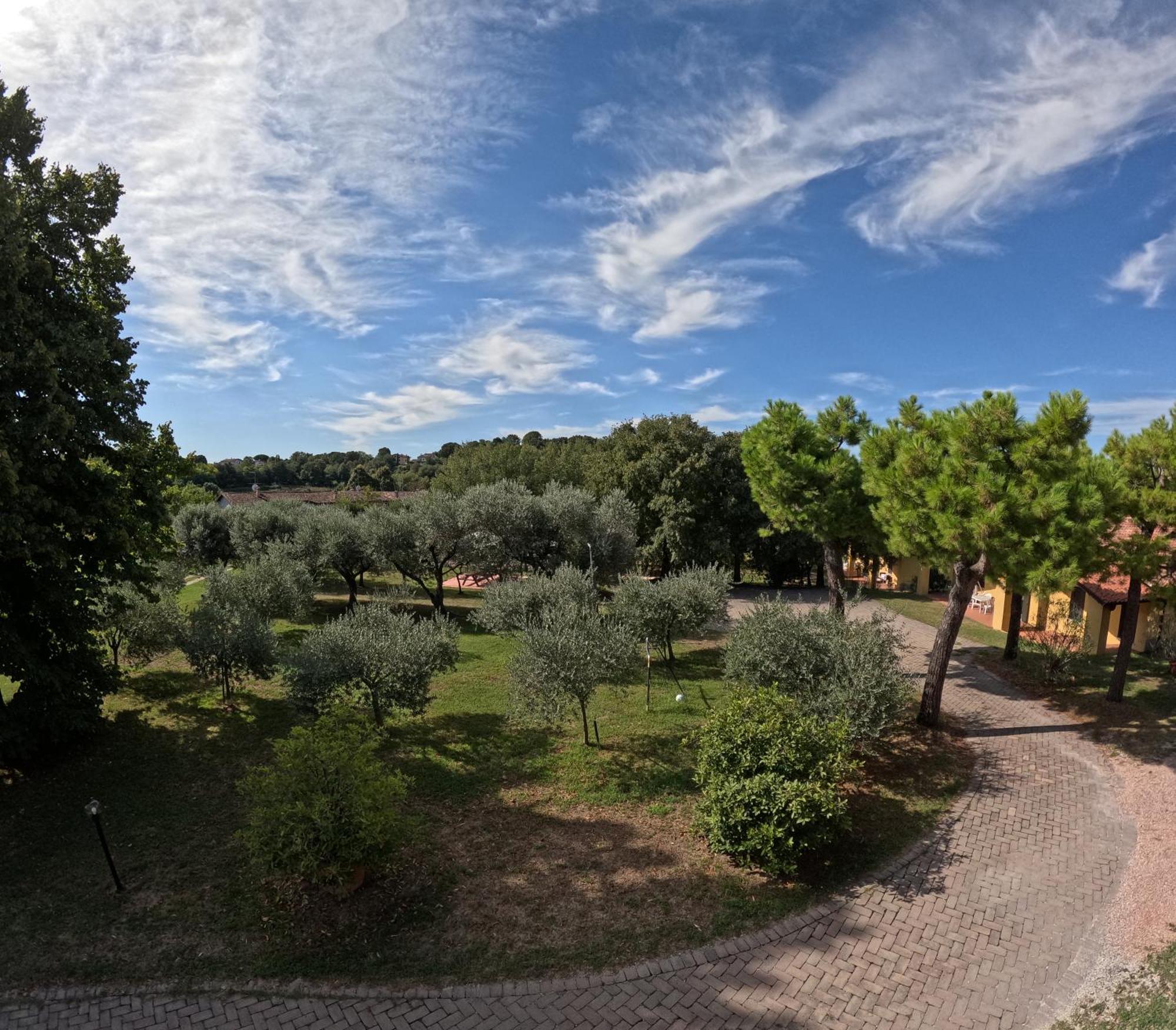 Agriturismo Gardenali Волта Мантована Екстериор снимка